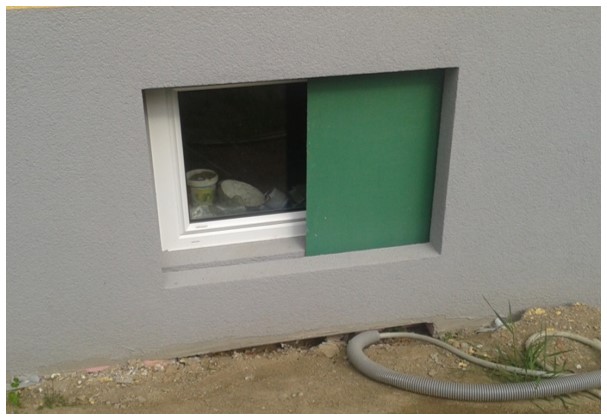 Mobiler Schutz für Kellerfenster